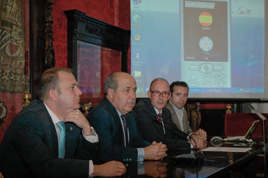 El cementerio de Granada, primero de Europa en aplicar la tecnologa bluetooth a su ruta turstica guiada